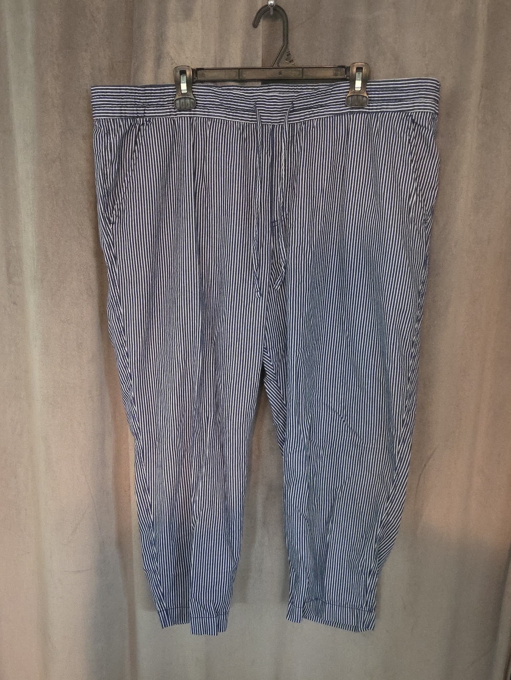 GAP XXL Blue and White Pinstripe Drawstring Joggers